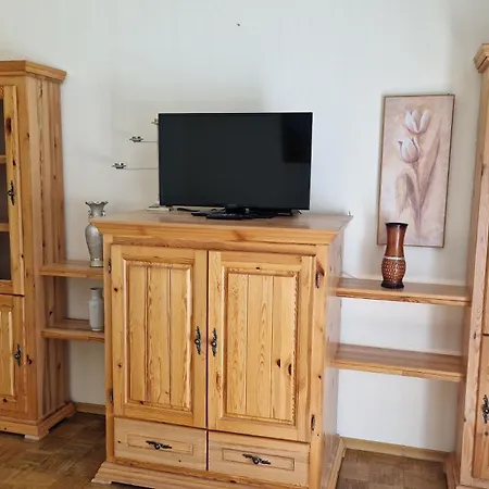 Zweizimmerwohnung * バイアースブロン